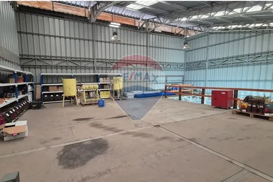 Arriendo Bodega Con Oficina En Pudahuel 320mts2