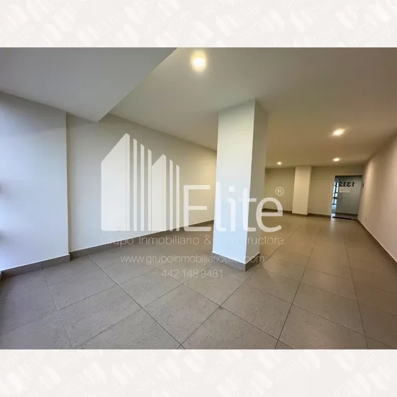 Consultorio Con Vista En Renta En Momentum Centro Sur Queretaro