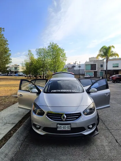 Renault Fluence 2.0 Expression Cvt Mt
