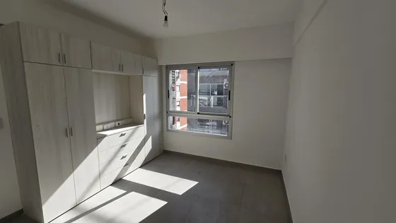 Departamento En Avellaneda, A Estrenar, Balcon, Apto Credito, Avenida