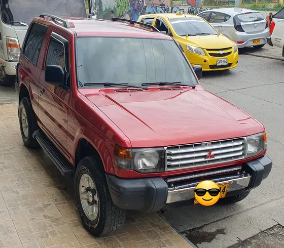 Mitsubishi Montero 2.4 Full Inyection V 11