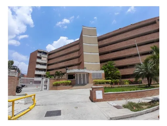 Vendo Apartamento 76m2 Lomas Del Sol 5160