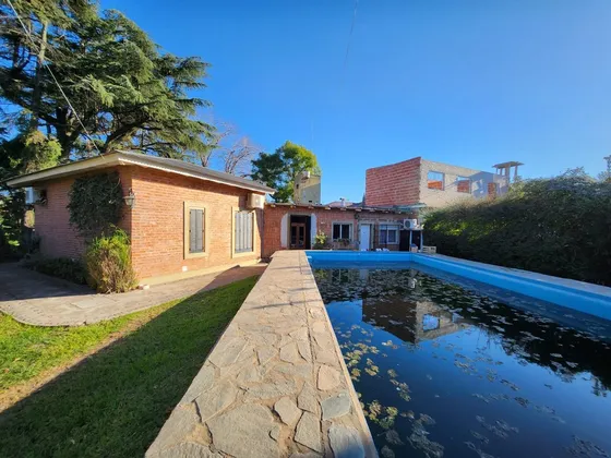 Venta Casa Quinta De 5 Ambientes En Los Polvorines