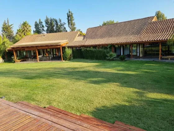 Parcela 5.000m² En Lampa: Casa 300m², Piscina Y Tinaja