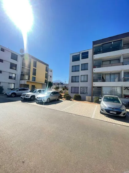 Amoblado Depto En Primer Piso Arriendo (99866)