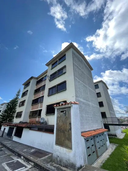 Apartamento En Venta, Urb. La Quinta, Los Teques