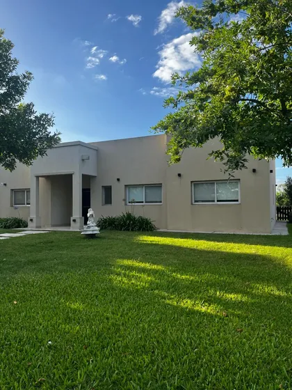 Venta Casa De Tres Dormitorios En Terravista