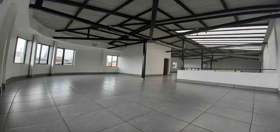 Local En Arriendo Centro  (279060790).