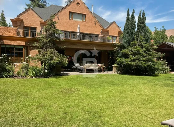 Casa Georgian Contemporánea