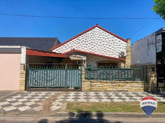 Casa 3 Ambientes En Venta Monte Grande Centro