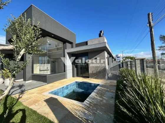 Casa Nova A Venda, Piscina, 3 Dormitórios, Suíte, 2 Banheiros, Cobertura Para Um Carro Noiva Do Mar, Xangri-lá - Rs