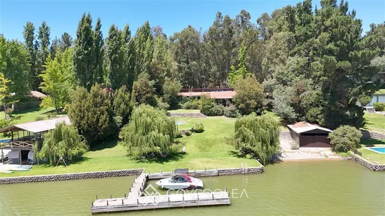 Casa En Venta De 5 Dorm. En La Estrella