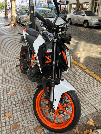 Duke Ktm 200 Impecable Estado! Service Hecho En Concecionari