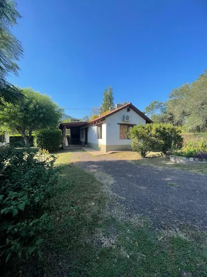 5 Cabañas Con Gas Natural, Bello Horizonte, Detrás De Embalsina! Esquina. Escritura.