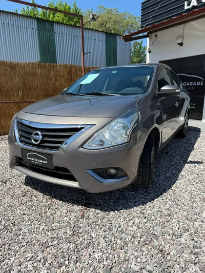 Nissan Versa 1.6 Exclusive At