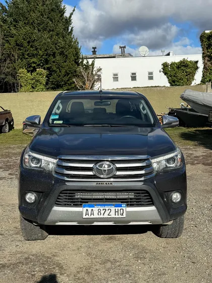 Toyota Hilux Pick-up 3.0 Cd Srv Cuero I 171cv 4x2
