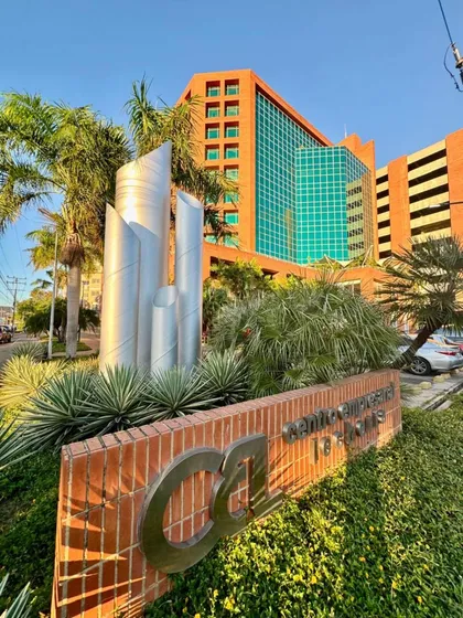 Venta Oficina En Centro Empresarial Lechería