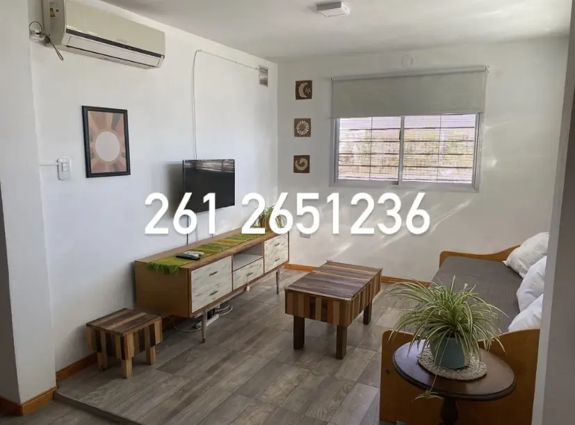 Casa Limón: Dpto En Complejo Privado, De 2 A 5 Personas Con Cochera, En Godoy Cruz. Zona Residencial Y Cerca De Los Accesos A Los Principales Centros Turísticos De Mendoza