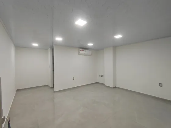 Oficina En Arriendo En La Playa. Cod A30584
