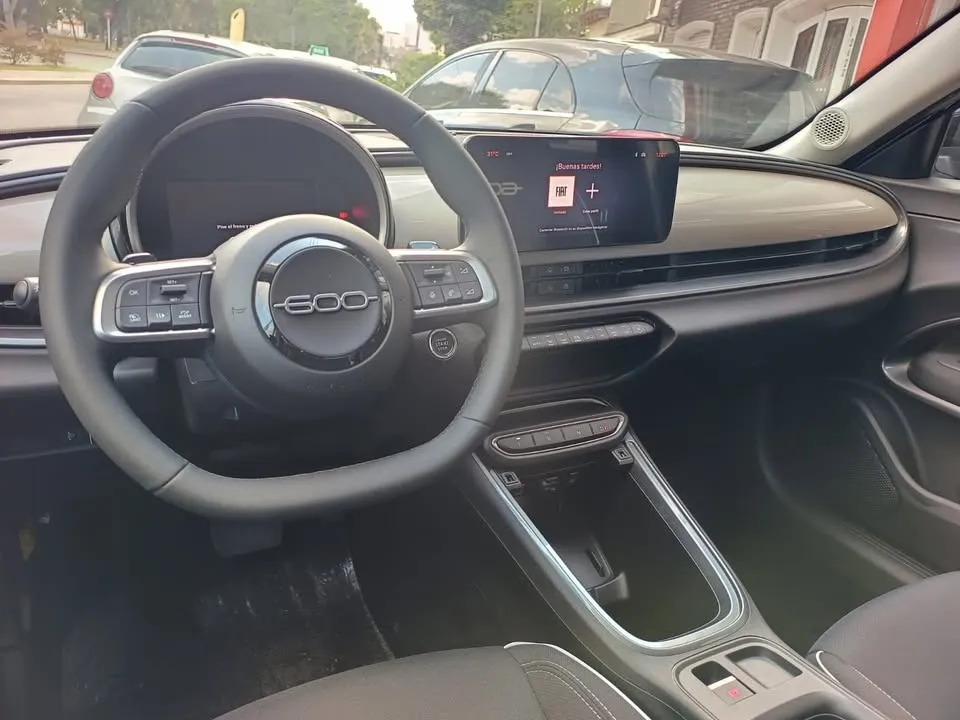 Fiat 600 Hybrid 1.2 E-DCT5689936431821824011