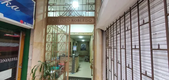 Vendo O Permuto Por Vehículo Menor Valor, Hermosa Oficina En El Centro De Bogotá D.c.