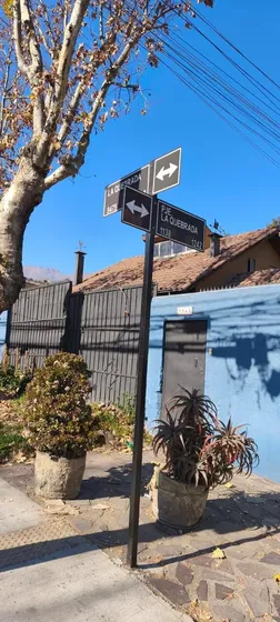 Venta Casa Psje La Quebrada 3d-1b Las Condes
