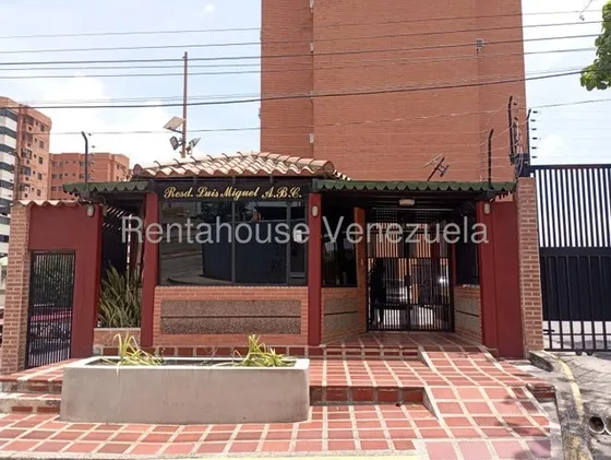 Maikelly Zabala Alquila Apartamento En Av. Los Leones Con Planta Eléctrica . Mls 25-19312 Mz