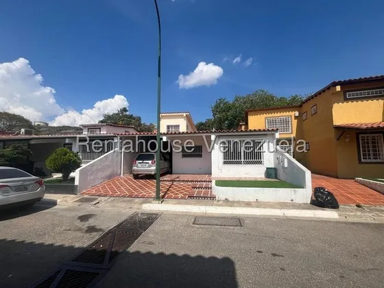 *jl/¡hermosa Casa En Urbanismo Privado Del Este De Barquisimeto! Seguridad, Espacios Y Calidad De Vida En Venta Barquisimeto  Lara, Venezuela/ José López/ #  25-18866