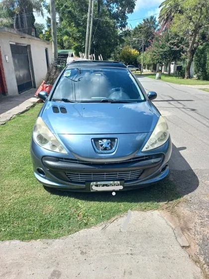 Peugeot 207 1.6 Xt
