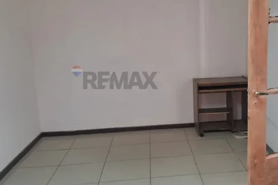 Amplia Y Funcional Oficina En Arriendo