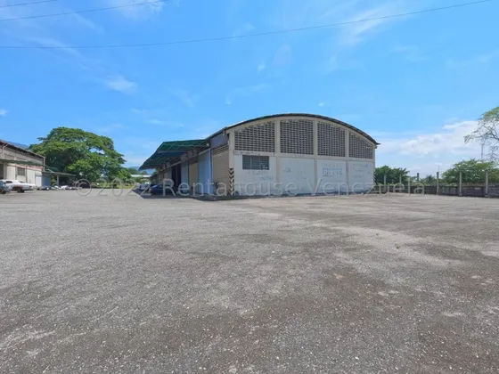 Florangel Pernaleta, Vende Excelente Galpón En Excelente Zona Del Municipio Independencia San Felipe 