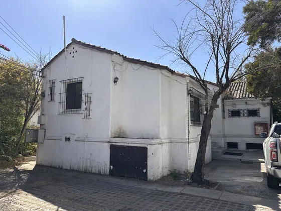 Venta -  Ñuñoa- Casa- Carrera Pinto 1982