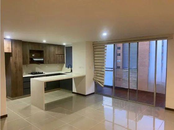 Apartamento Remodelado Poblado Los Balsos Milla De Oro