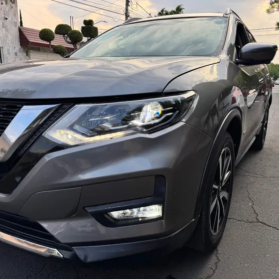 Nissan X-trail 2.0 Exclusiv 2 Row Hybrid