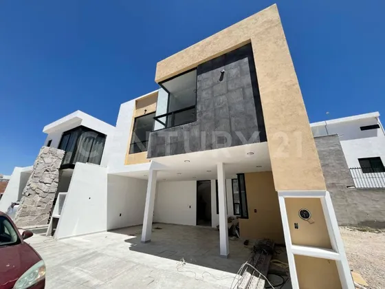 Casa En Venta En Lomas De Banthí, Sjr, Querétaro.