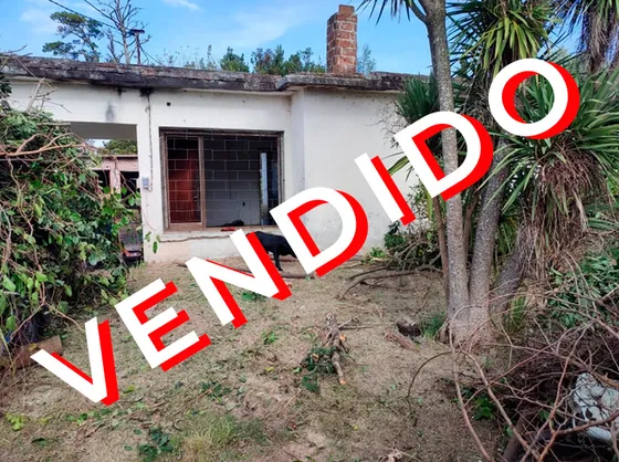 *** Vendido ***  A Reciclar. Metros De Car One Y Todos Servicios 2 Dormitorios Solymar Ciudad De La Costa