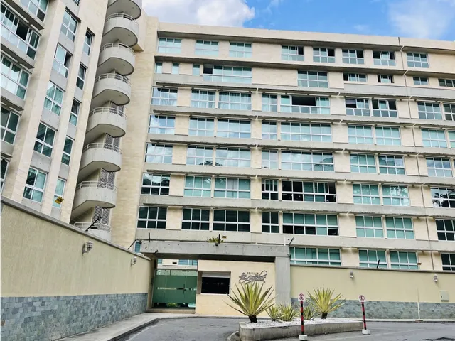En Venta Ph Dúplex. 4h/4,5b/4pe. Las Mercedes