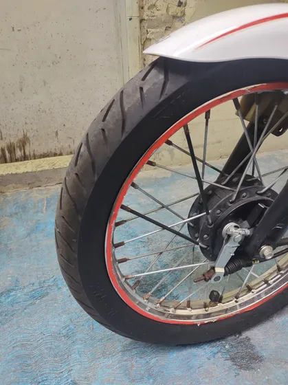 Motocicleta 150cc, Encendido Electrónico Y De Pedal