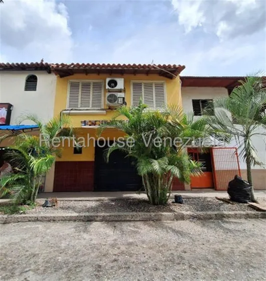 Milagros Inmuebles Casa Venta Cabudare Lara Piedra Azul Economica Residencial Economico Código Inmobiliaria Rent-a-house  25-9791