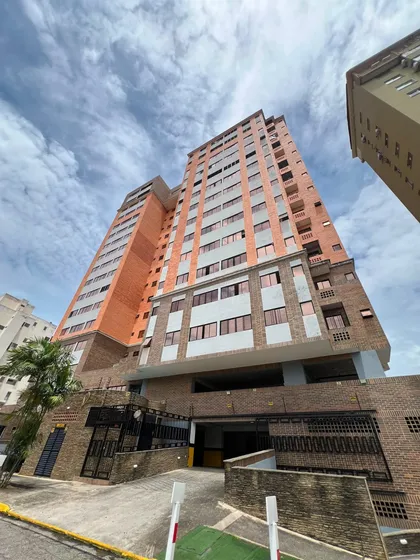Apartamento En Venta La Trigaleña Res Vesubio Palace 110m2 Ata-mm5 Tp