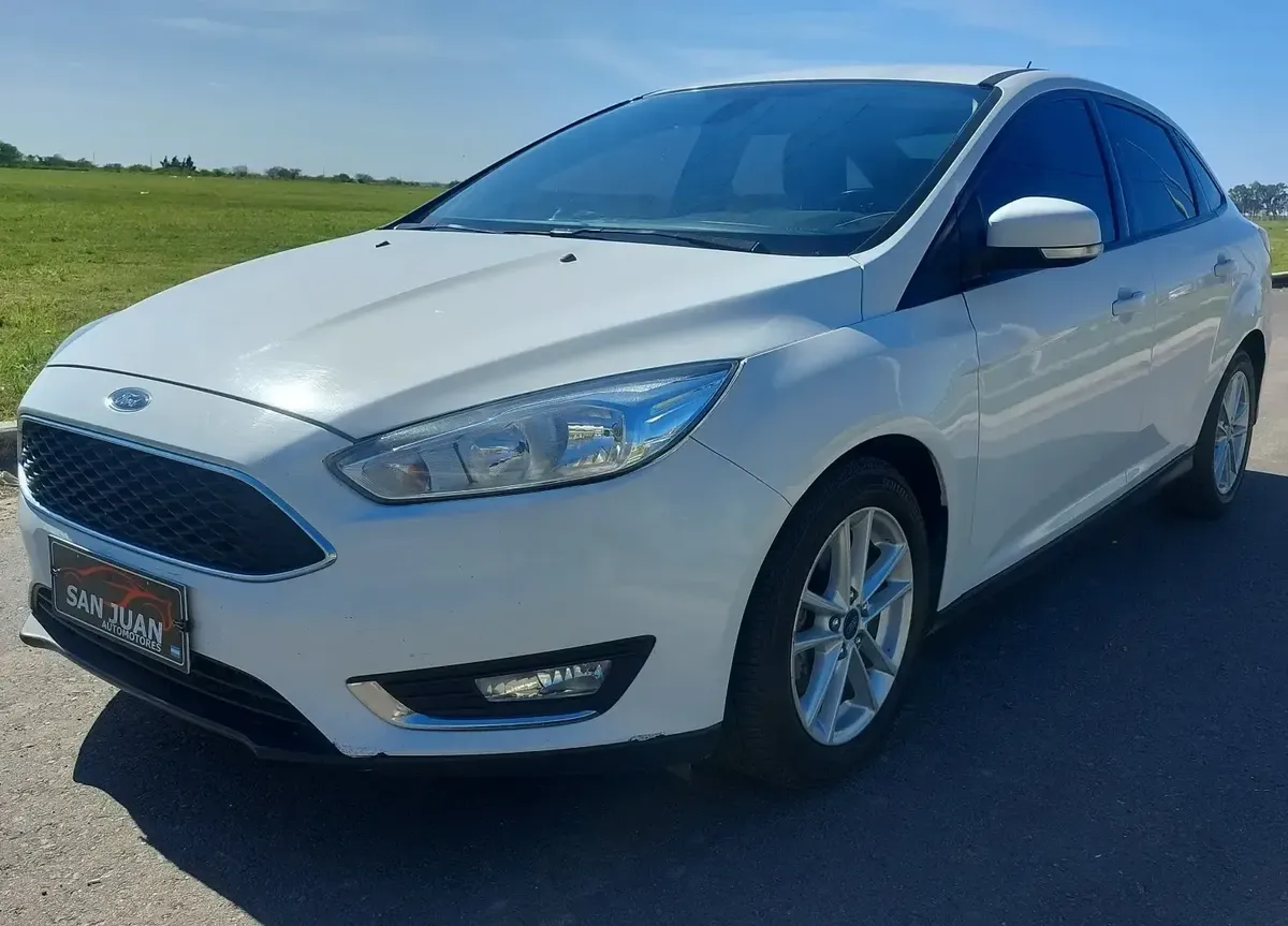 Ford Focus III 2.0 Sedan Se Plus Mt