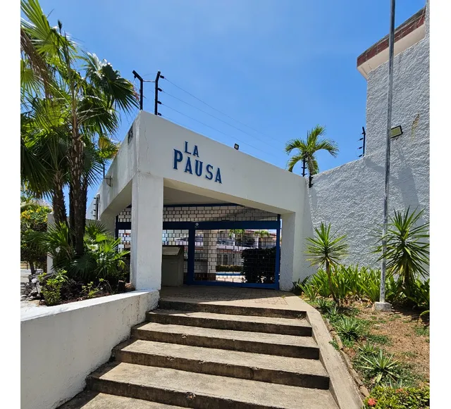 La Pausa