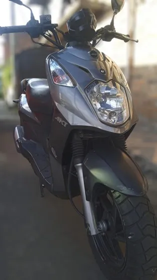 Moto Akt 125