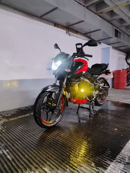 Pulsar Ns160 Carburada Modelo 2018 Roja Con Negro