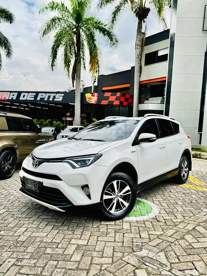 Toyota Rav4 2.0 Street