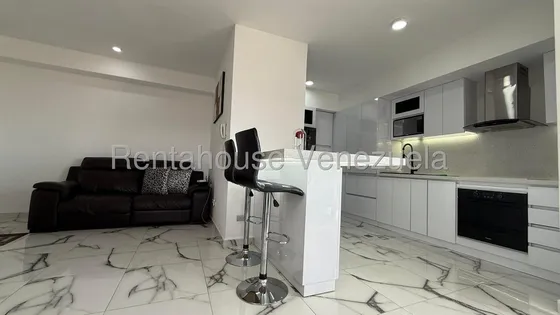 Apartamento En Venta En Boleita Norte Totalmente Remodelado Con Vigilancia Privada