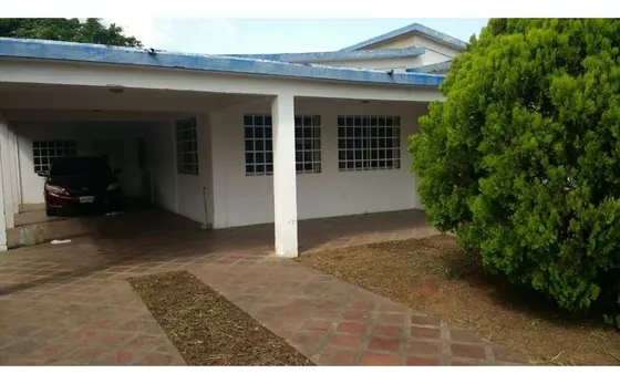 Casa En La Urb. Raul Leoni - Punta De Mata Ve02-2122pdm-staff