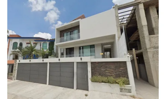 Casa En Venta Cto. De Las Flores Bugambilias Zapopan, Jalisco/ Recuperacion Bancaria Laab2