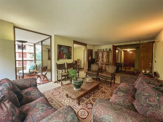 Departamento En Venta De 4 Dorm. En Las Condes