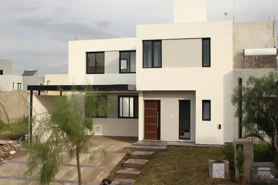Casa En Venta De 2 Dormitorios En Venta  Docta Malagueño A Estrenar